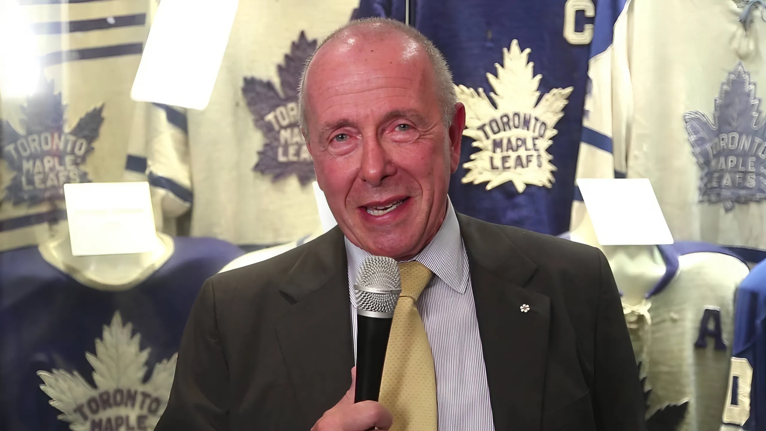 Cover Image for BREAKING: Toronto Maple Leafs chairman Larry Tanenbaum shocked the NHL world after announcing he would give a huge cash bonus to any player on the team who scores the first goal against the Ottawa Senators in the upcoming playoff match.