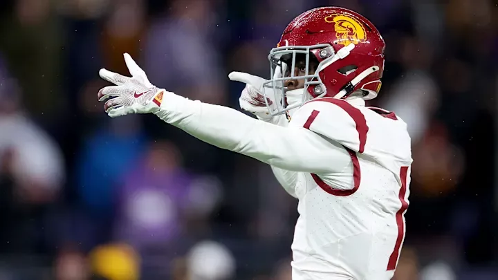 Fans visibly moved during the anthem