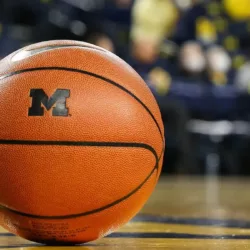 Heartbreak in Ann Arbor: Michigan’s LJ Cason Out for Season with Torn ACL