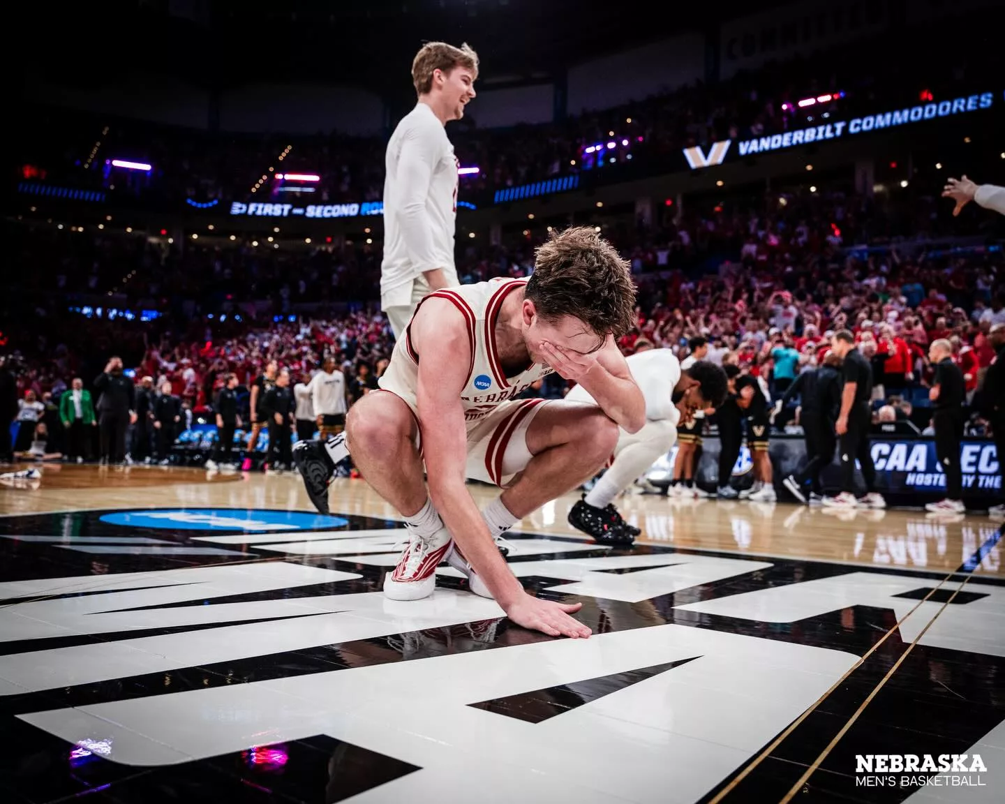 Cover Image for HEARTBREAK IN MARCH: Nebraska Cornhuskers men’s basketball Fall Short as Iowa Hawkeyes men’s basketball Seal 77–71 Victory in a Gritty Showdown