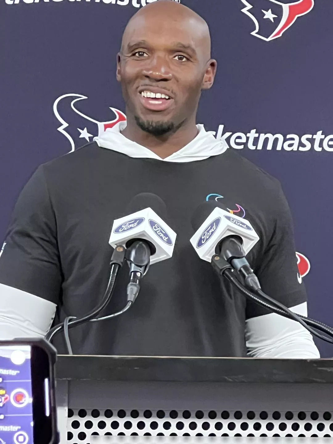 Cover Image for 🚨 David Montgomery Finds His Moment in Houston: A New Chapter Begins Under DeMeco Ryans