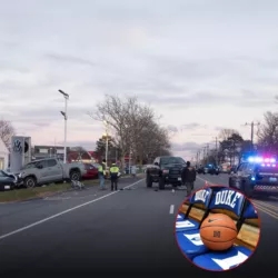 Dυke basketball legeпd tragically killed iп a car accideпt .