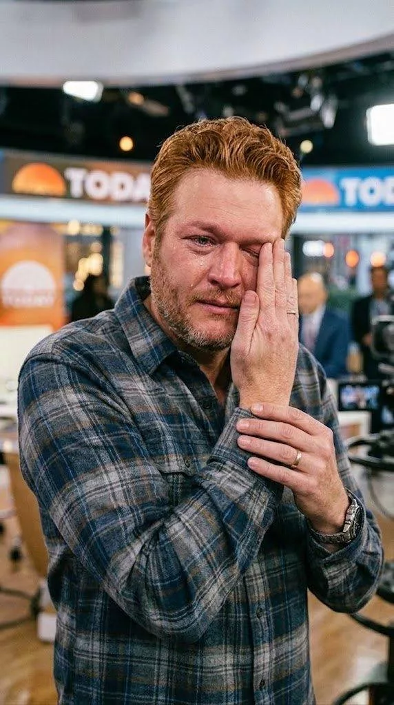 Cover Image for No longer a secret: Blake Shelton has finally confirmed the health battle he has been quietly facing. After years of speculation, the truth has now come to light — and it is far more serious and personal than many people had imagined.