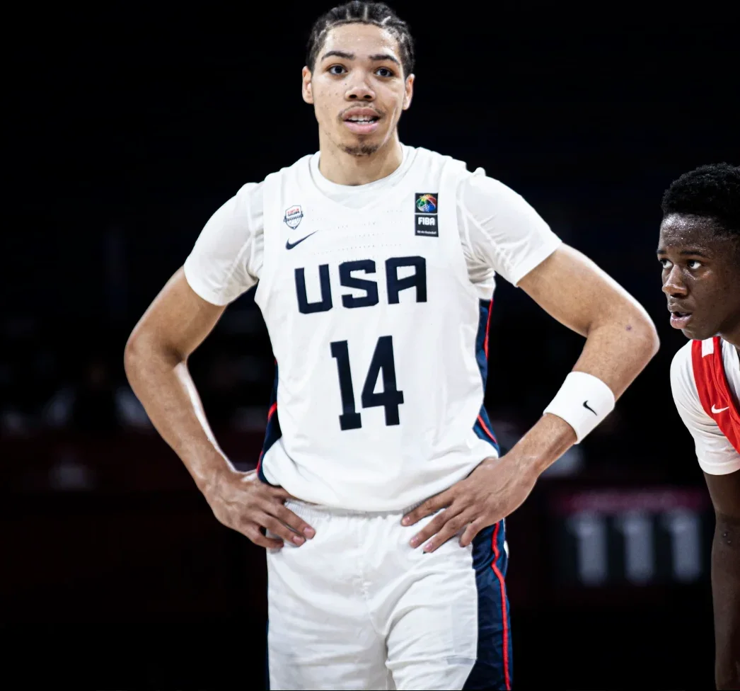 Cover Image for Top Recruit In America Tyran Stokes Flips Commitment to UConn Huskies