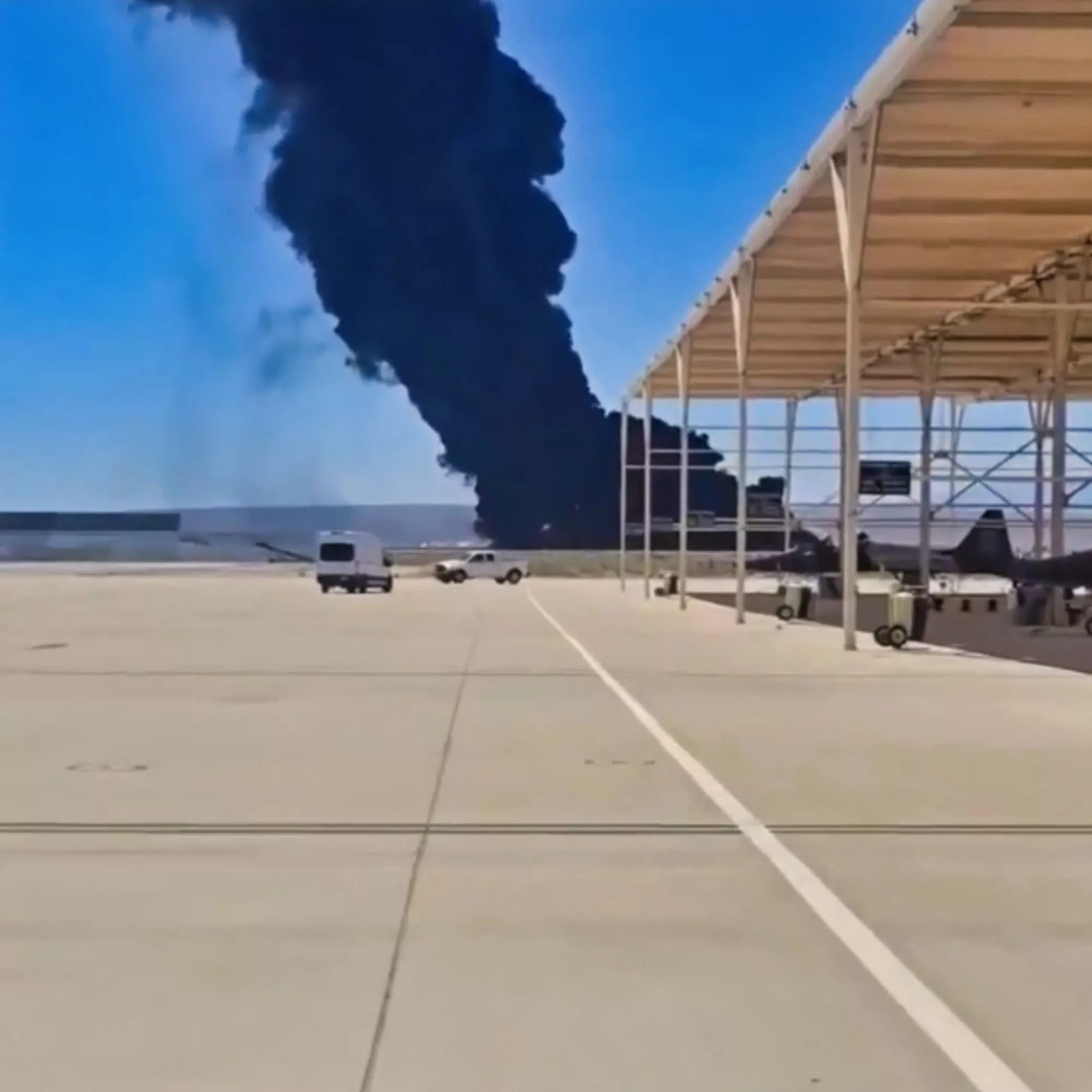 Cover Image for B-52 Bomber Crashes Into Flames At U.S. Air Force Base — 8 Crew Members Tragically Killed [VIDEO]