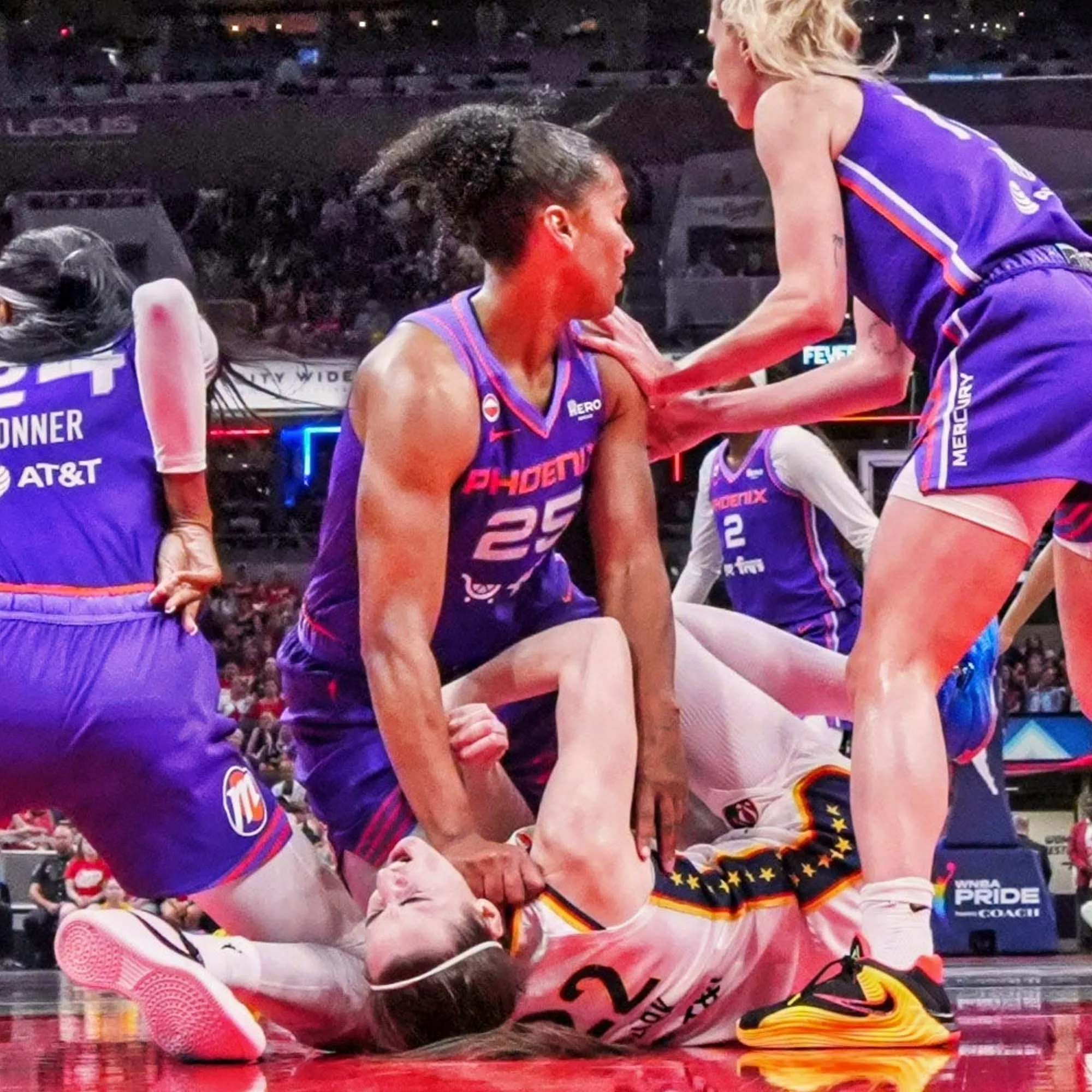 Cover Image for WNBA’s Phoenix Mercury Are Getting Blasted For Disgusting Meme Poking Fun At Caitlin Clark After She Was Assaulted On The Court