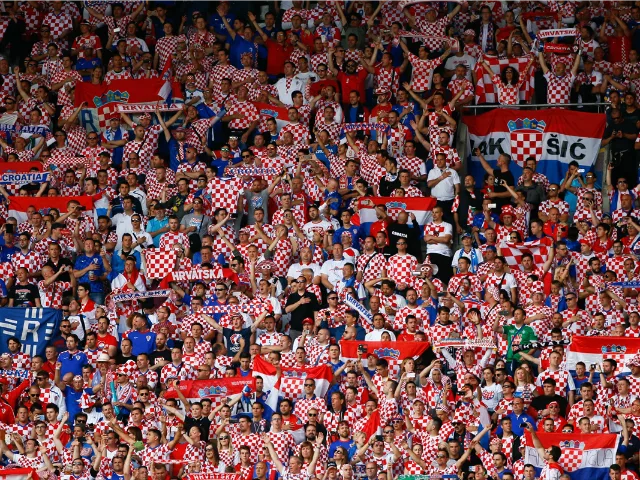 Cover Image for Nitko nije očekivao — ali izvedba hrvatske himne nakon utakmice, koju su otpjevali svi igrači reprezentacije, natjerala je cijeli stadion na suze.