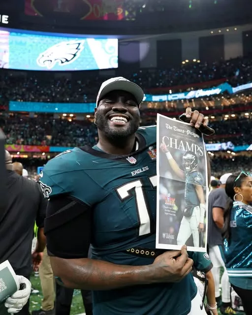 Cover Image for 🔥 One year. One position change. One Super Bowl ring. And one incredible comeback story.  When Mekhi Becton arrived in Philadelphia, few could have predicted just how impactful his journey would become. After battling injuries and criticism early in his career, the former first-round pick embraced a new role at right guard, rediscovered his passion for football, and became a key piece of one of the most dominant offensive lines in recent NFL history. 🦅💚  His lone season with the Eagles wasn’t just about winning games—it was about proving doubters wrong, rebuilding his career, and helping bring a championship to Philadelphia. Now, with only 77 days until kickoff, Eagles fans are reflecting on a player whose impact far exceeded expectations.  Will Becton’s unforgettable run in Philadelphia go down as one of the greatest one-year success stories in recent Eagles history? 👀👇🏆