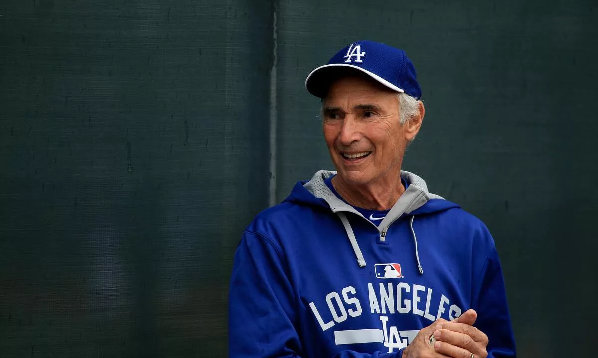 Cover Image for BREAKING: LOS ANGELES DODGERS LEGEND SANDY KOUFAX AND FAMILY DELIVER A MASSIVE BOMBSHELL ANNOUNCEMENT