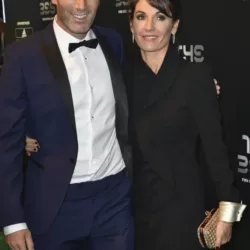 COUP DE TONNERRE : Zinedine Zidane et sa femme font une annonce choc — les supporters totalement sous le choc !