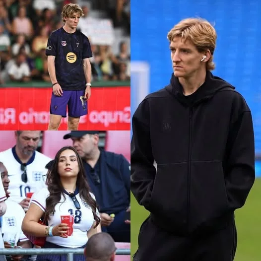 Cover Image for 💔🚨 “WE ARE ABSOLUTELY HEARTBROKEN!” — ANTHONY GORDON’S FAMILY SHARES EMOTIONAL NEWS THAT HAS LEFT FANS STUNNED…  Just ten minutes ago, an emotional message connected to Anthony Gordon’s family began spreading, leaving football supporters deeply concerned. 💔😢  His family reportedly offered their condolences to those closest to him, while his girlfriend, Annie Keating, has also confirmed the heartbreaking news.  But what exactly happened? 👀  Why has this deeply personal announcement emerged so suddenly? And who is the loved one at the center of the emotional message?  Fans across the football world are now searching for answers, while messages of sympathy continue to pour in.  The full story remains deeply personal, but one thing is certain: this announcement has left many people asking the same heartbreaking question…  👇 Read the full story to discover what Anthony Gordon’s family and Annie Keating have confirmed.