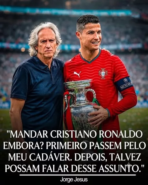 Cover Image for 🚨💣 BOMBA EM PORTUGAL! JORGE JESUS QUEBRA O SILÊNCIO SOBRE CRISTIANO RONALDO! 🇵🇹🔥 Durante semanas, uma pergunta tem dominado as conversas dos adeptos portugueses: será que Cristiano Ronaldo continuará a ser uma peça importante na Seleção? 👀 Agora, Jorge Jesus terá deixado uma mensagem que está a provocar uma enorme onda de reações entre os fãs. Depois de conhecer de perto CR7 no Al-Nassr, o treinador estará em posição privilegiada para falar sobre a influência, a experiência e a mentalidade do capitão português. Mas há um detalhe que está a deixar todos intrigados… 😳 O que terá Jorge Jesus decidido sobre o futuro de Ronaldo na Seleção? A resposta pode revelar muito sobre o papel que CR7 ainda poderá desempenhar com Portugal. 🐐🏆 👇 A história completa está a gerar muita discussão!
