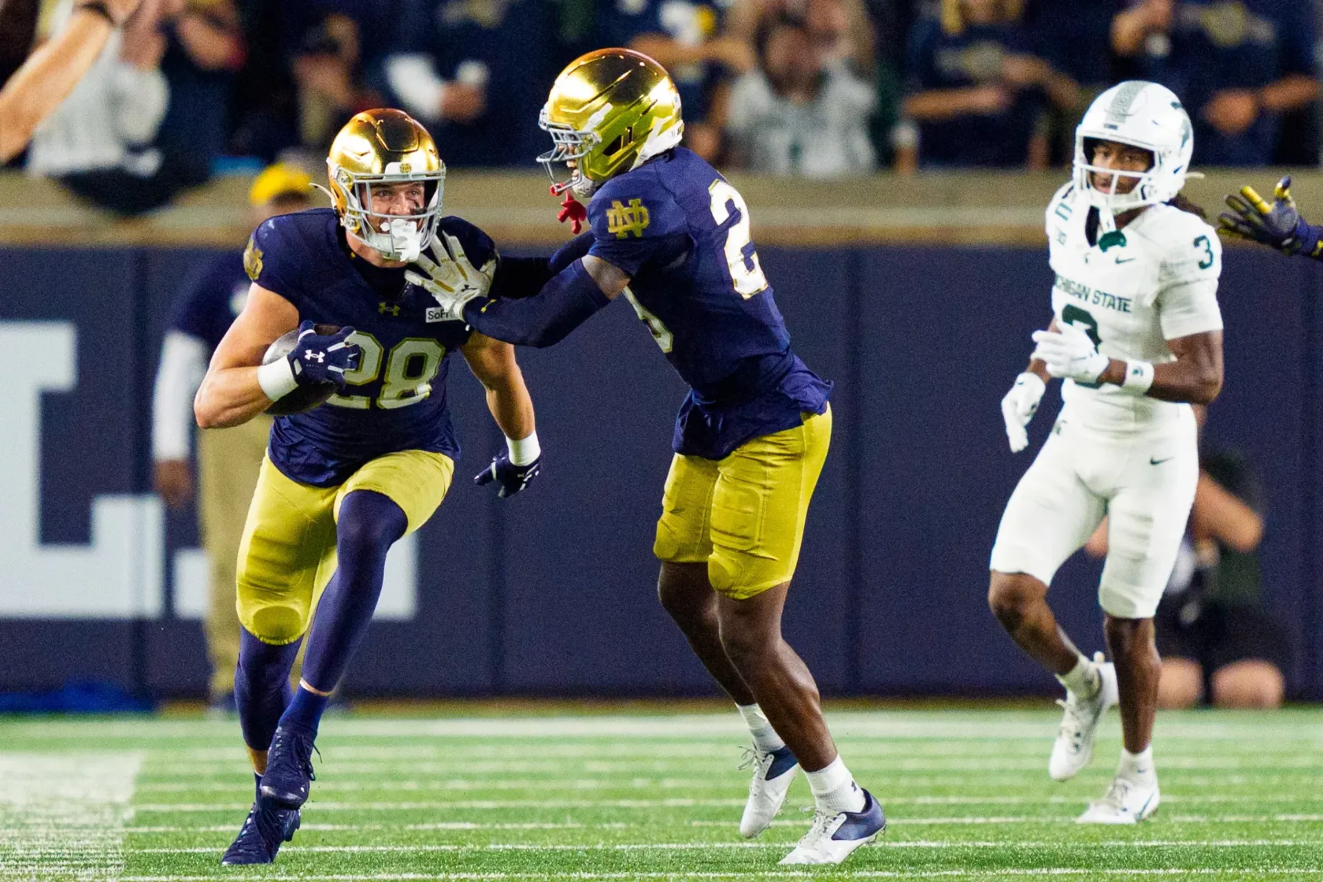 Cover Image for Kirk Herbstreit infuriated Notre Dame Fighting Irish fans after taking a bitterly personal shot at Notre Dame’s impressive 27–10 victory over the Michigan State Spartans live on television: