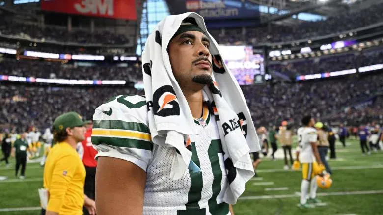 BREAKING NEWS – 30 MINUTES AGO: Green Bay Packers head coach Matt LaFleur has just revealed the tough reality behind why his squad, especially Jordan Love, faced uphill battles and a heartbreaking comeback loss to the Vikings. Rather than panic, fans are now rallying behind the locker room.