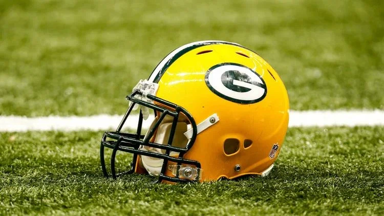 Cover Image for BREAKING NEWS: A standout Green Bay Packers star has been ruled out for the entire season after suffering a serious injury during practice.
