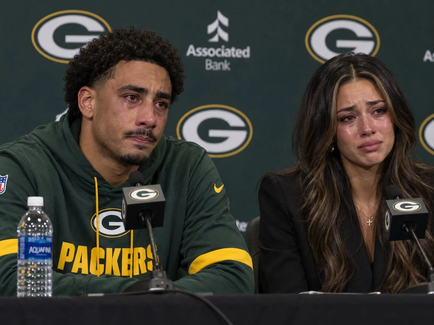 Cover Image for BREAKING 45 MINS AGO: Green Bay Packers quarterback Jordan Love and his wife Ronika Stone have just made a heartbreaking personal announcement, leaving Packers fans stunned and sending a wave of emotional reactions across the NFL world…