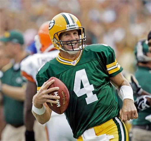Cover Image for BREAKING NEWS: A former player of the Packers has filed a surprise lawsuit against his wife after routine blood tests conducted prior to their son’s surgery unexpectedly revealed that he is not the biological father of any of the children in their family.