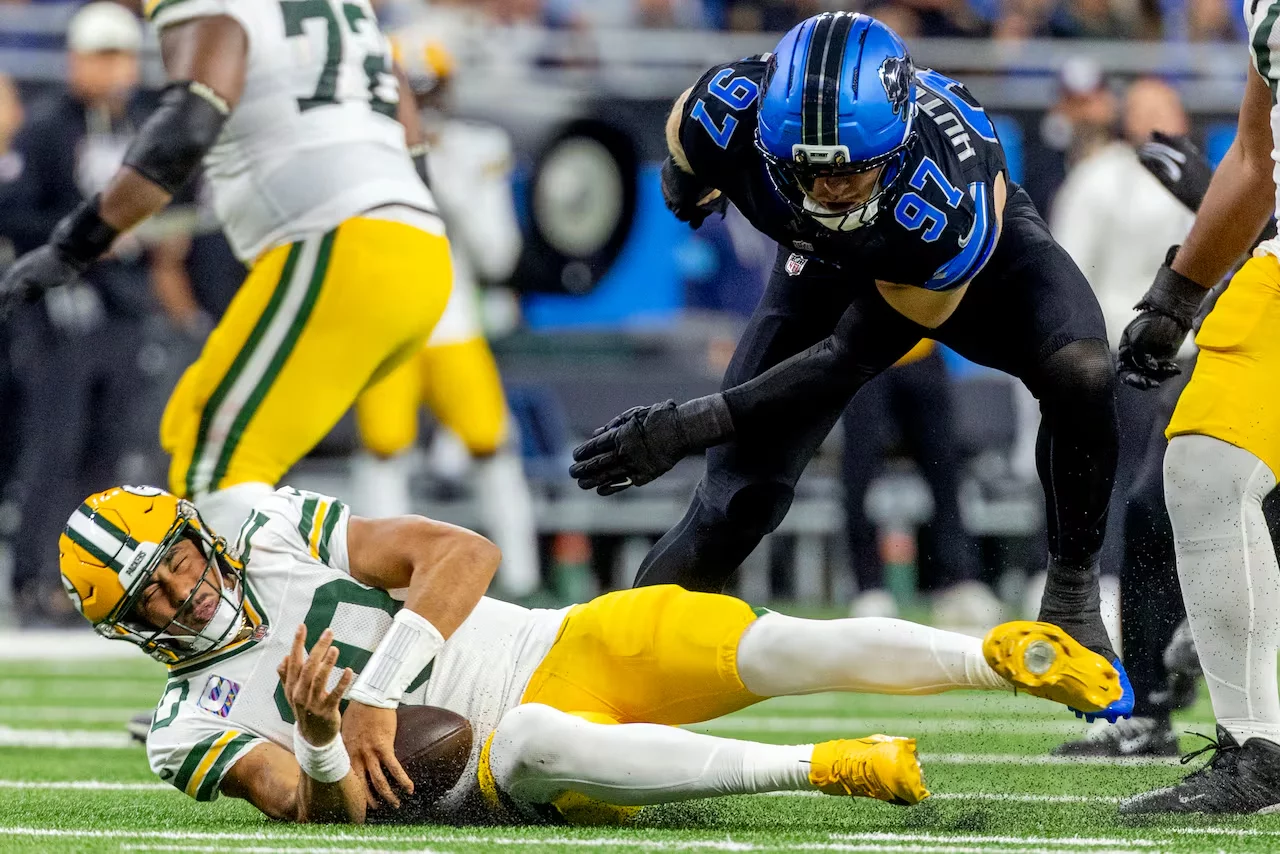 Cover Image for NFL Suspends Officiating Crew After Controversial 20–17 Lions Defeat, and Matt LaFleur’s Five-Word Post-Game Explosion Shocks the NFL World