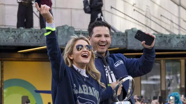 Seahawks HC Mike Macdonald & Wife, Stephanie, Announce Major Life Change
